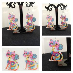 NWOT Colorful cat earrings